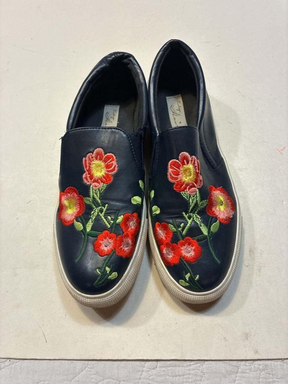 Vintage Havana Sandy Navy Floral Embroidered Slip On Sneakers Size 9
